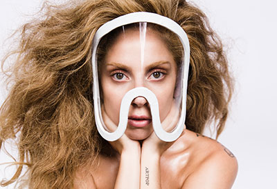 Lady Gaga supports gay boycott Sochi Winter Olympics