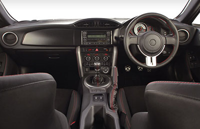 motoring_review_toyota_86_high_interior