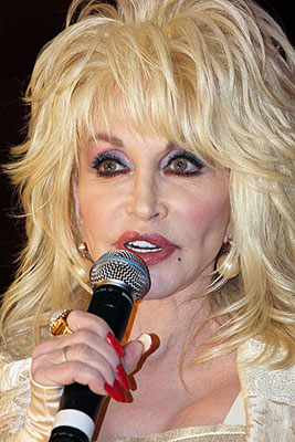 Dolly_Parton_says_anti_gay_christians_are_sinners