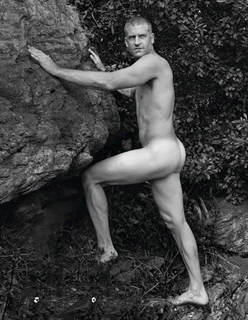 rangers_go_naked_for_rhinos