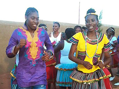 Caster Semenya & Violet Raseboya (Pic: Twitter)