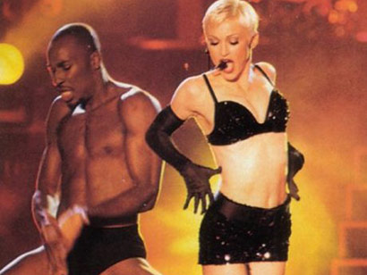 Carlton performing with Madonna in The Girlie Show World Tour