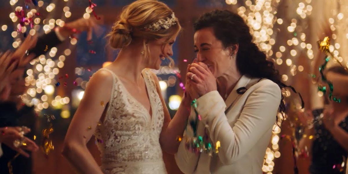 Hallmark Channel apologises for banning same-sex wedding ads